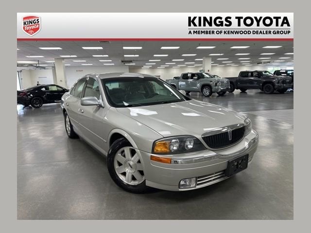 2002 Lincoln LS's photo