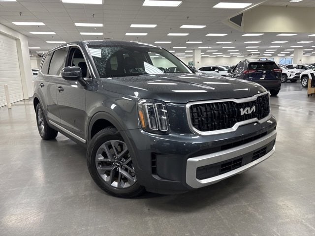 2023 Kia Telluride LX's photo