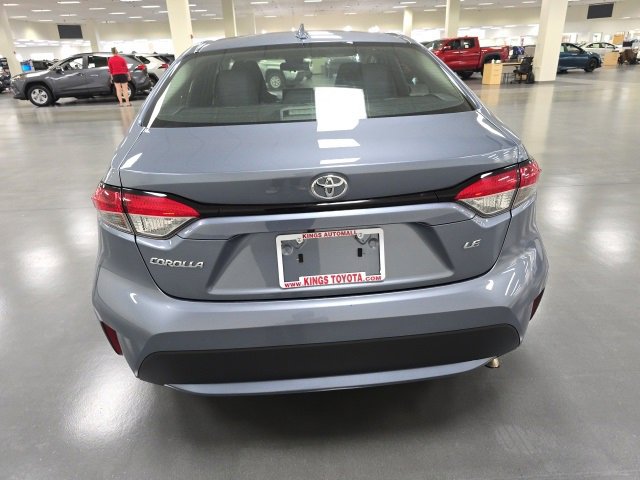 2022 Toyota Corolla LE photo 4