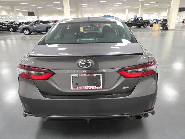 2023 Toyota Camry SE photo 4
