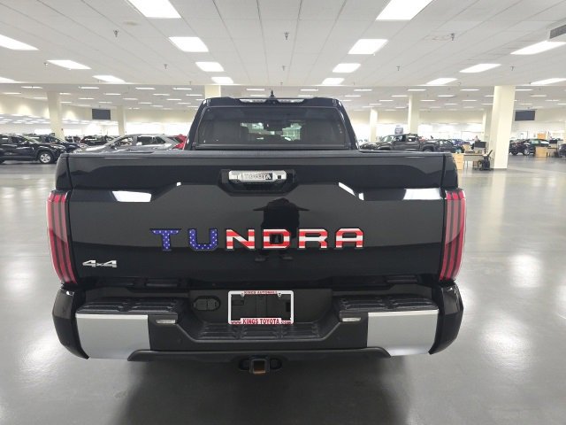 2022 Toyota Tundra Limited CrewMax photo 4