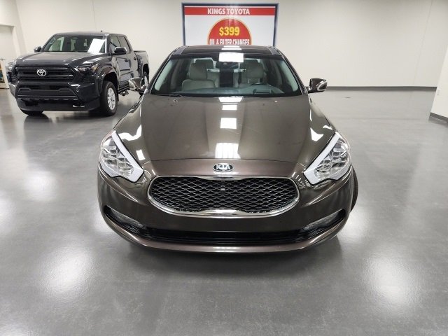 Used 2015 Kia K900 Luxury with VIN KNALW4D42F6021645 for sale in Cincinnati, OH