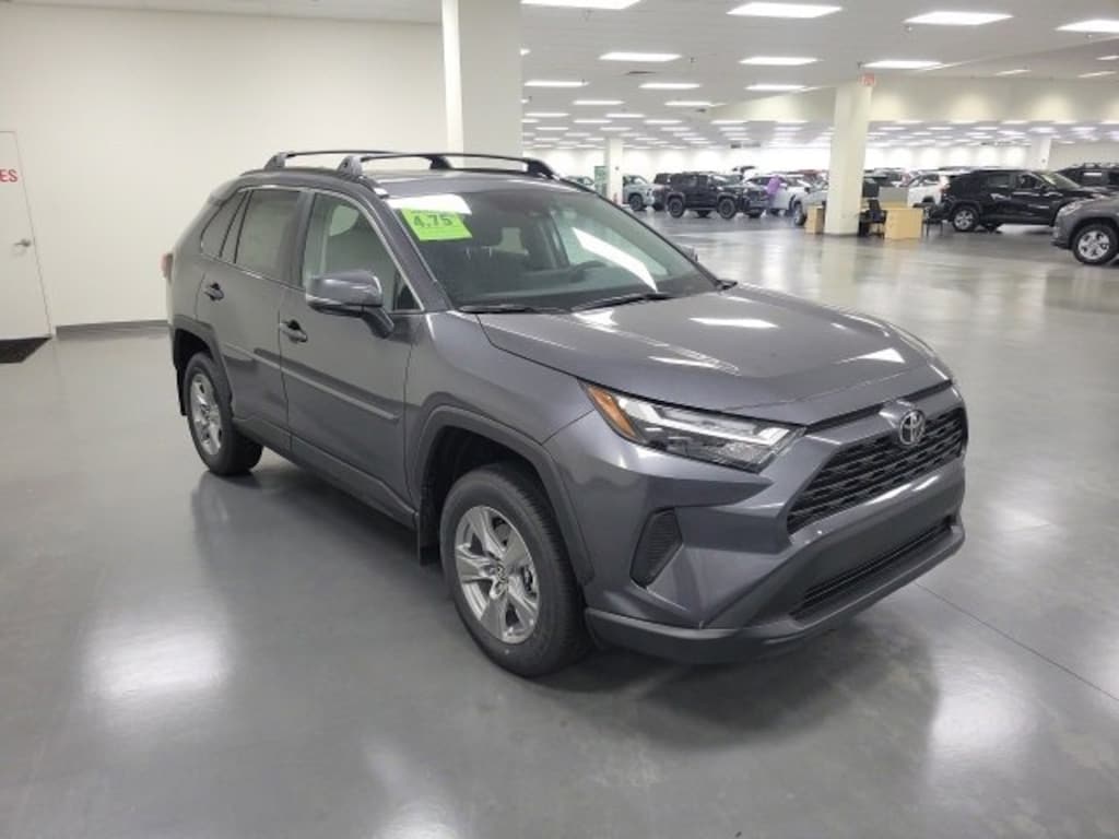 New 2025 Toyota RAV4 XLE XLE AWD SUV