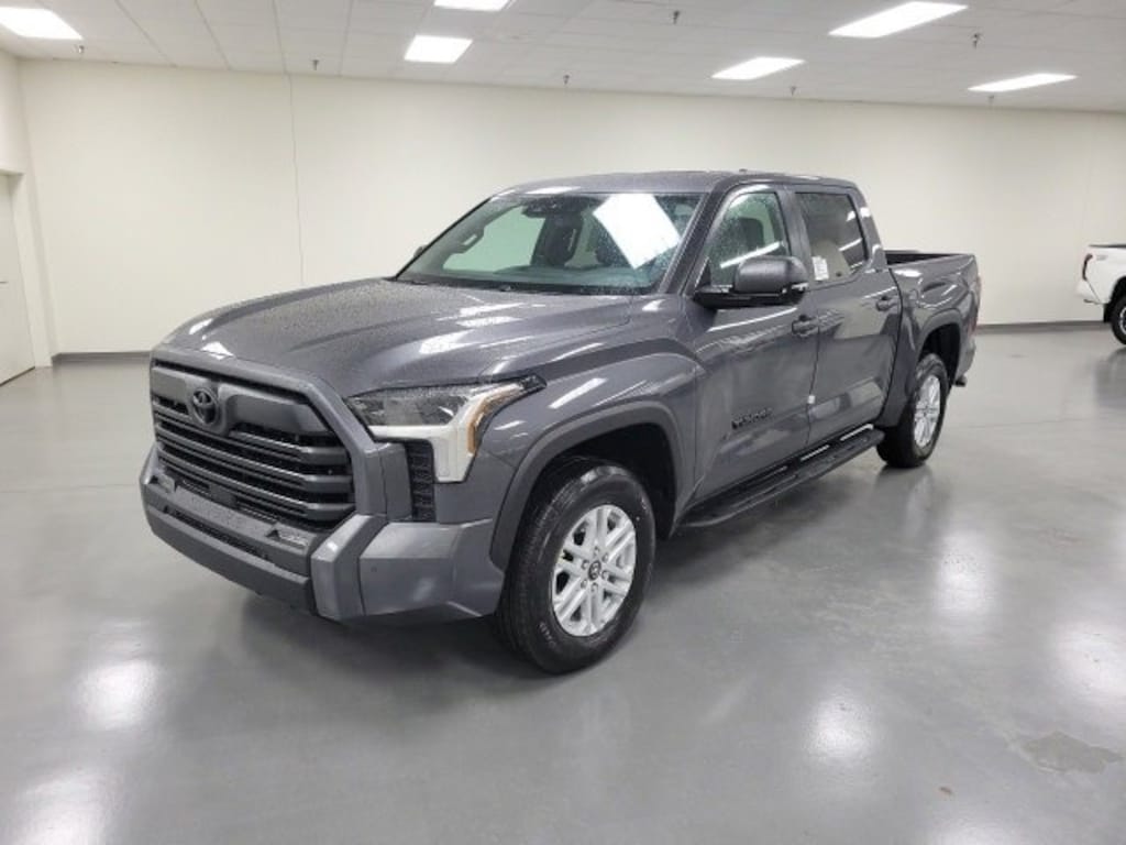 New 2026 Toyota Tundra SR5 SR5 CREWMAX 5.5