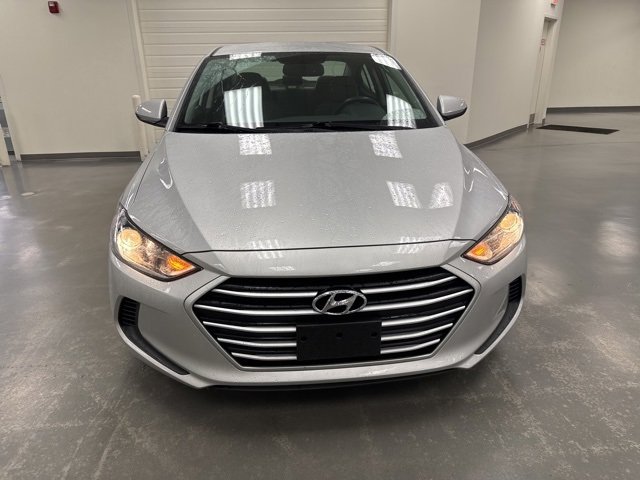 2018 Hyundai Elantra SEL photo 2