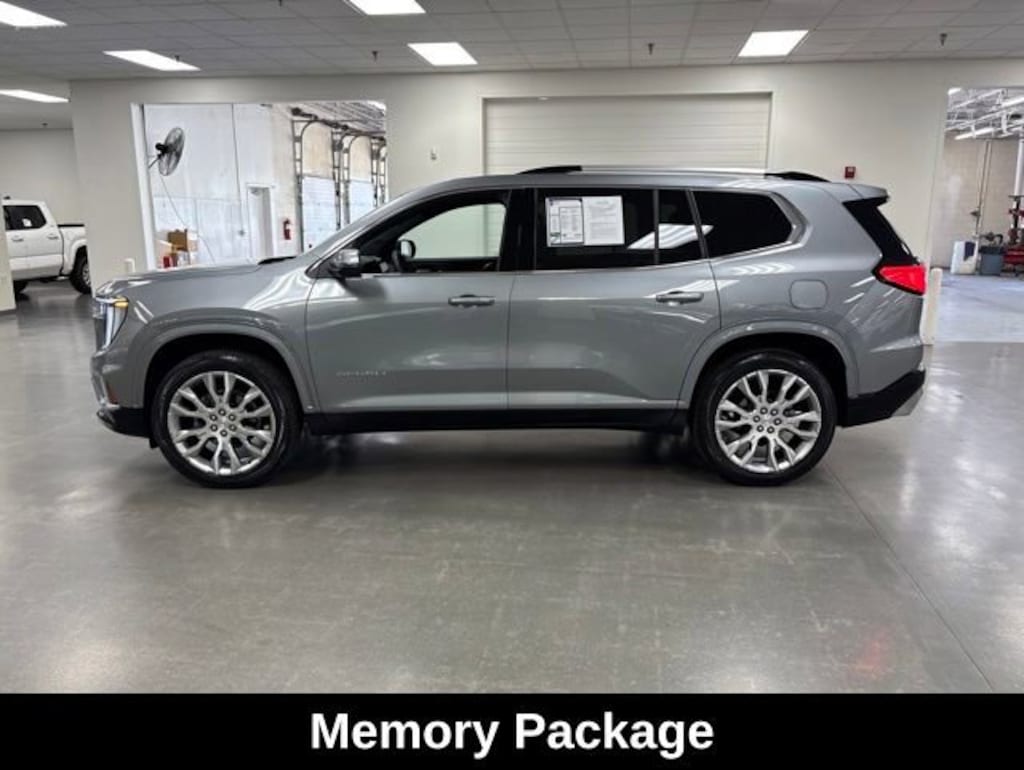 Used 2024 GMC Acadia FWD Denali SUV
