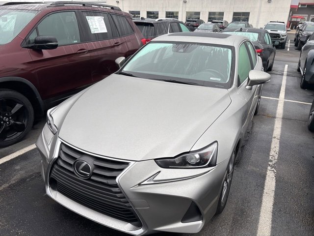 2020 Lexus IS 300 photo 3