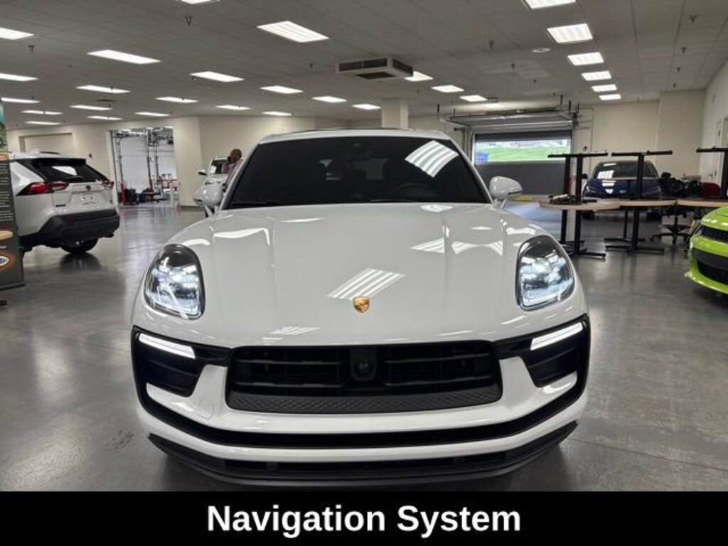 Used 2024 Porsche Macan Base SUV