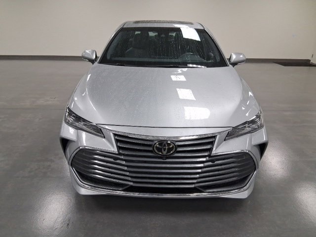 2021 Toyota Avalon Limited photo 2