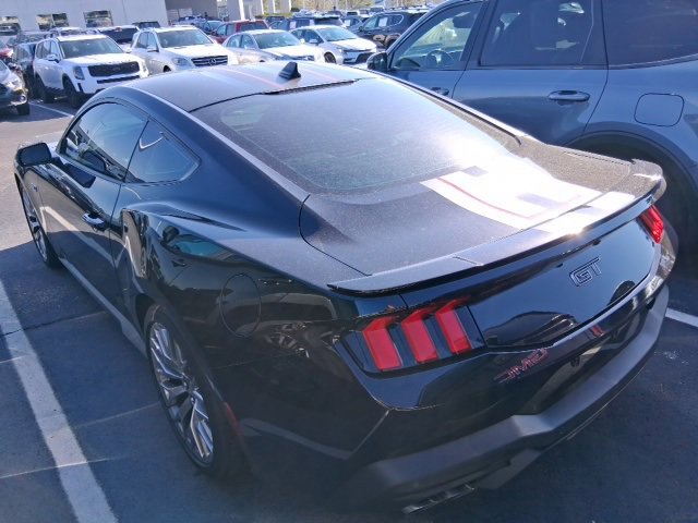 2025 Ford Mustang GT Premium photo 4