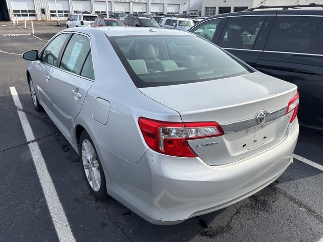 2014 Toyota Camry XLE photo 4