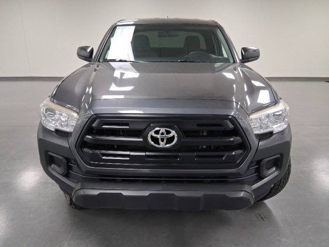 2016 Toyota Tacoma SR photo 2