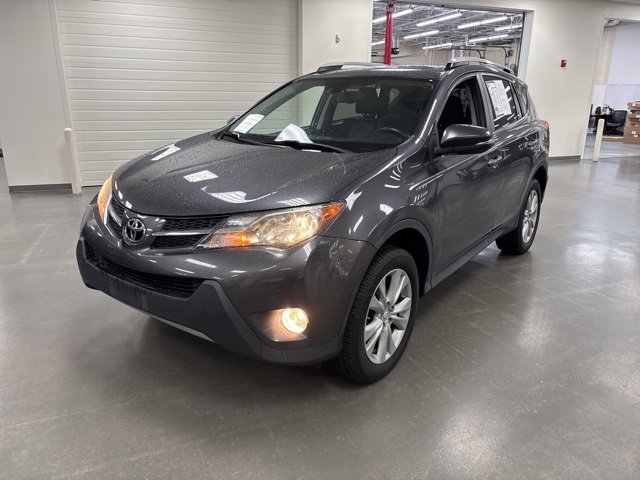 2015 Toyota RAV4 Limited photo 3