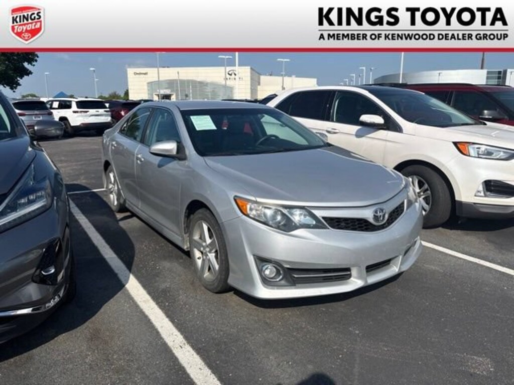 Used 2012 Toyota Camry SE Sedan