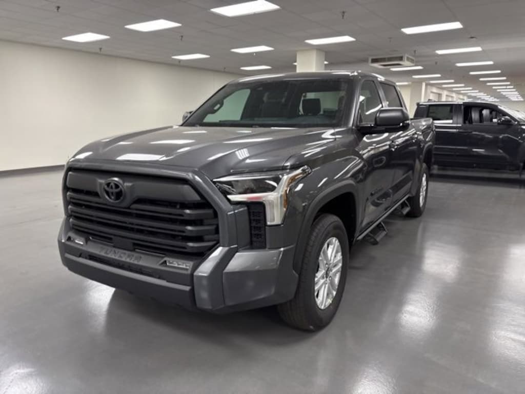 New 2026 Toyota Tundra SR5 SR5 CREWMAX 5.5