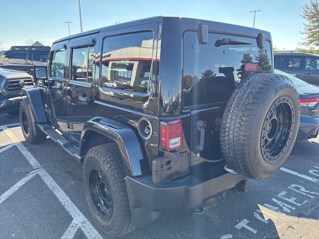 2014 Jeep Wrangler Unlimited Sahara photo 4