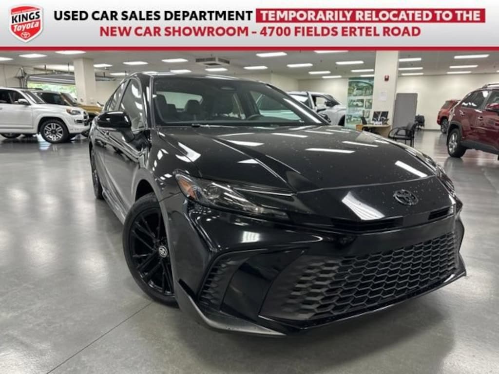 Used 2025 Toyota Camry SE Sedan