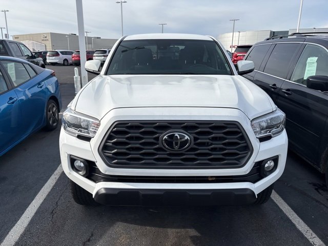 2023 Toyota Tacoma TRD Double Cab photo 2