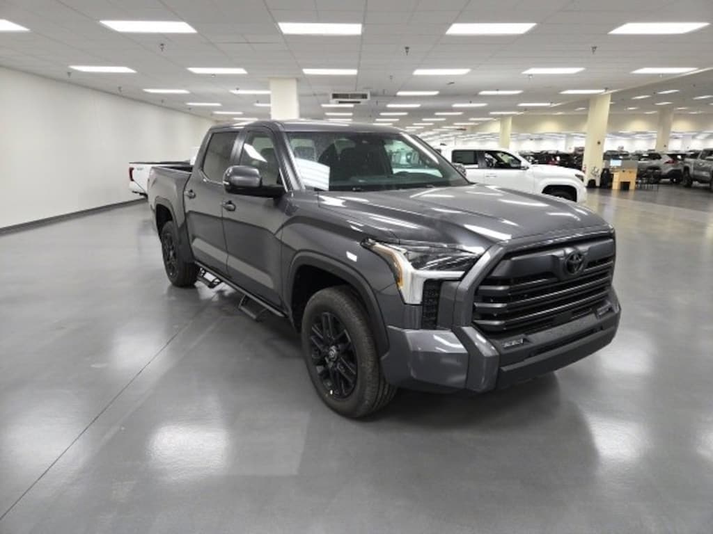 New 2026 Toyota Tundra SR5 SR5 CREWMAX 5.5