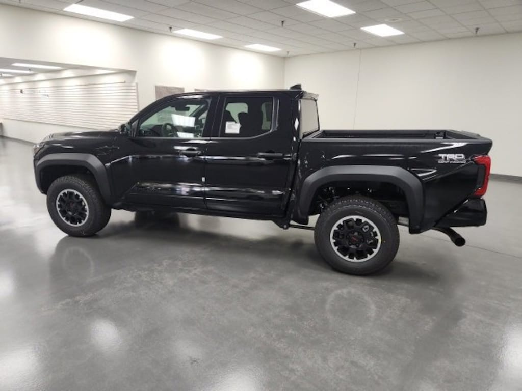 New 2025 Toyota Tacoma TRD Off-Road 4X4 DOUBLE CAB