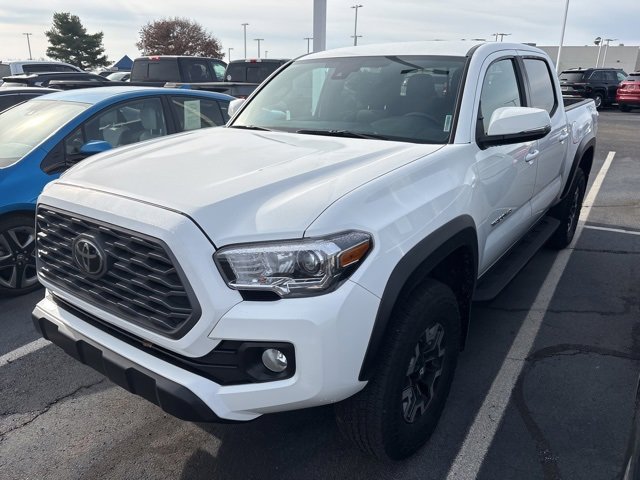 2023 Toyota Tacoma TRD Double Cab photo 3