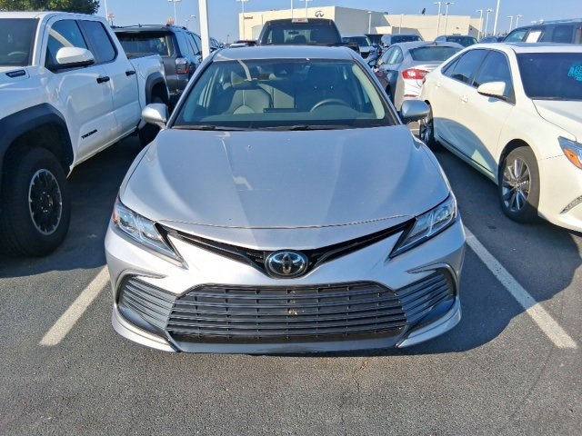2023 Toyota Camry LE photo 2