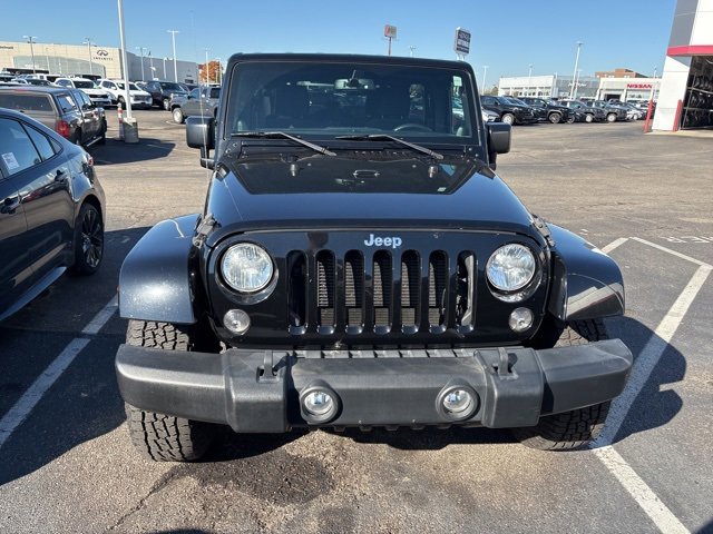 2014 Jeep Wrangler Unlimited Sahara photo 2