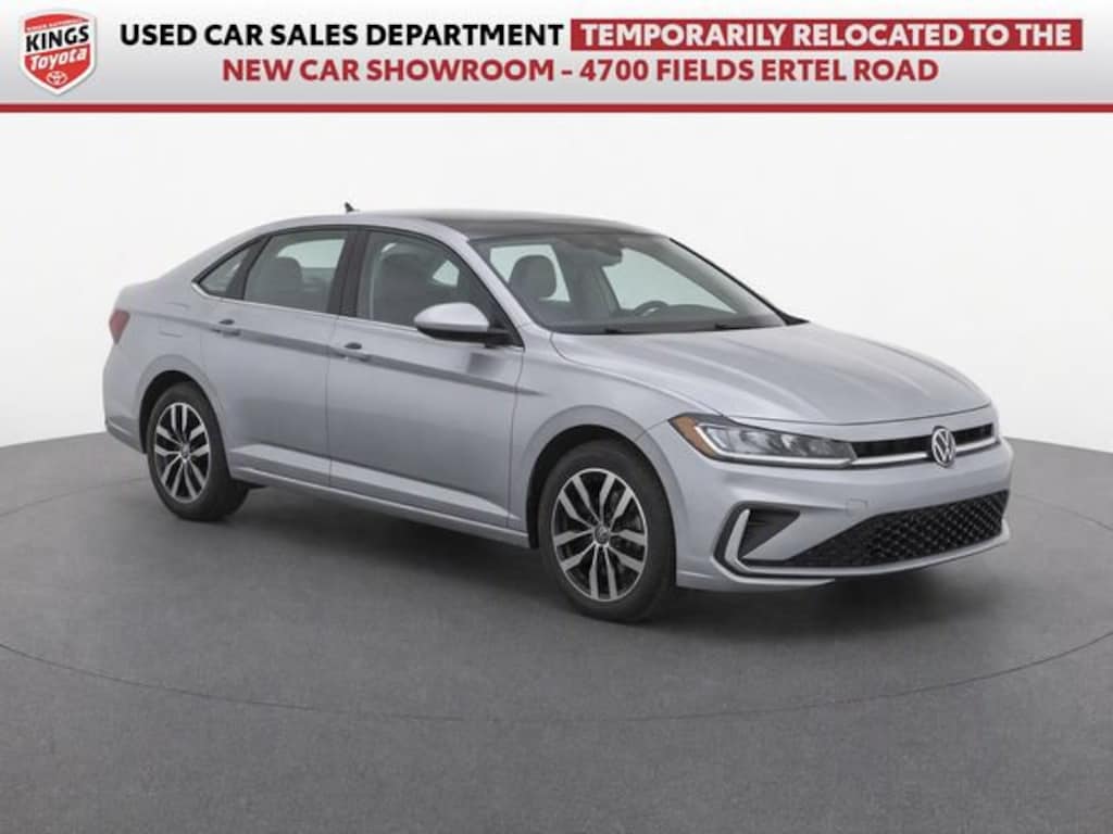 Used 2025 Volkswagen Jetta 1.5T SE Sedan