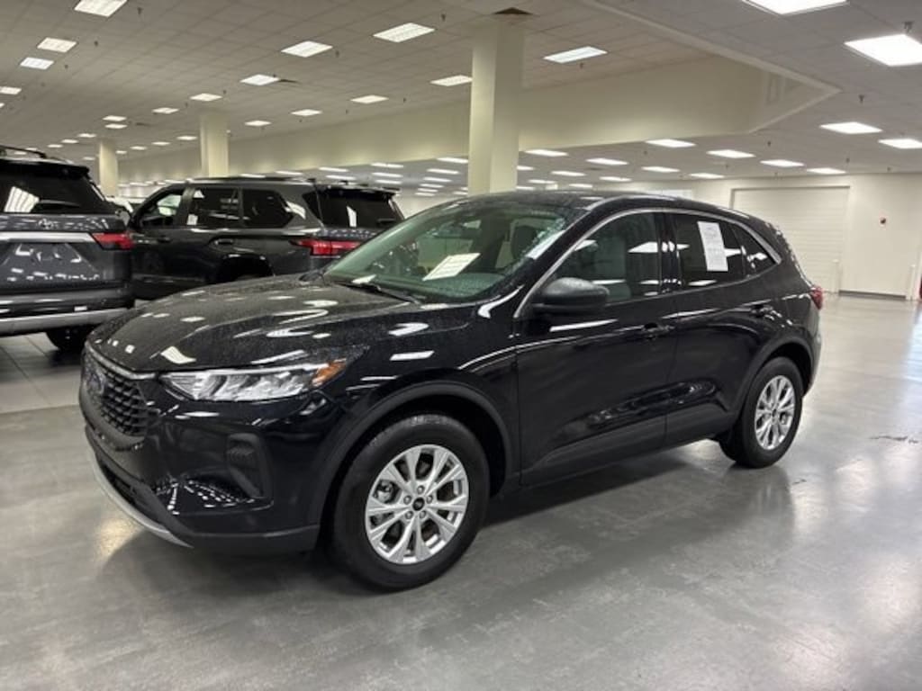 Used 2023 Ford Escape Active SUV