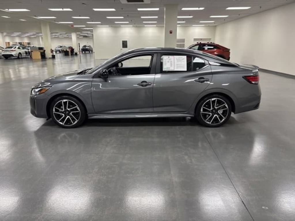 Used 2024 Nissan Sentra SR Sedan