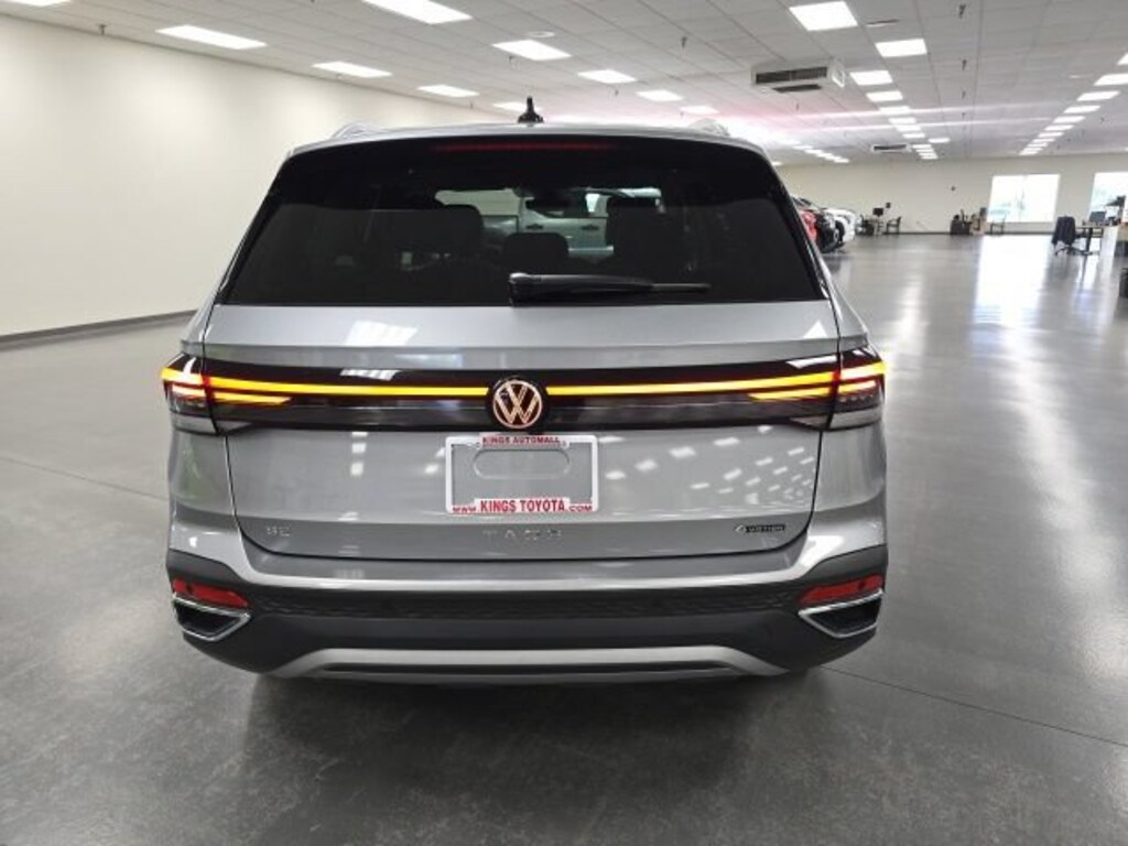 Used 2025 Volkswagen Taos 1.5T SE SUV