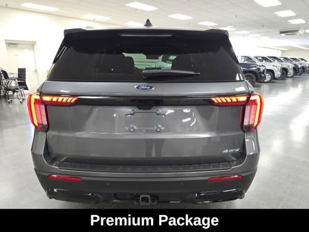 Used 2025 Ford Explorer ST-Line SUV