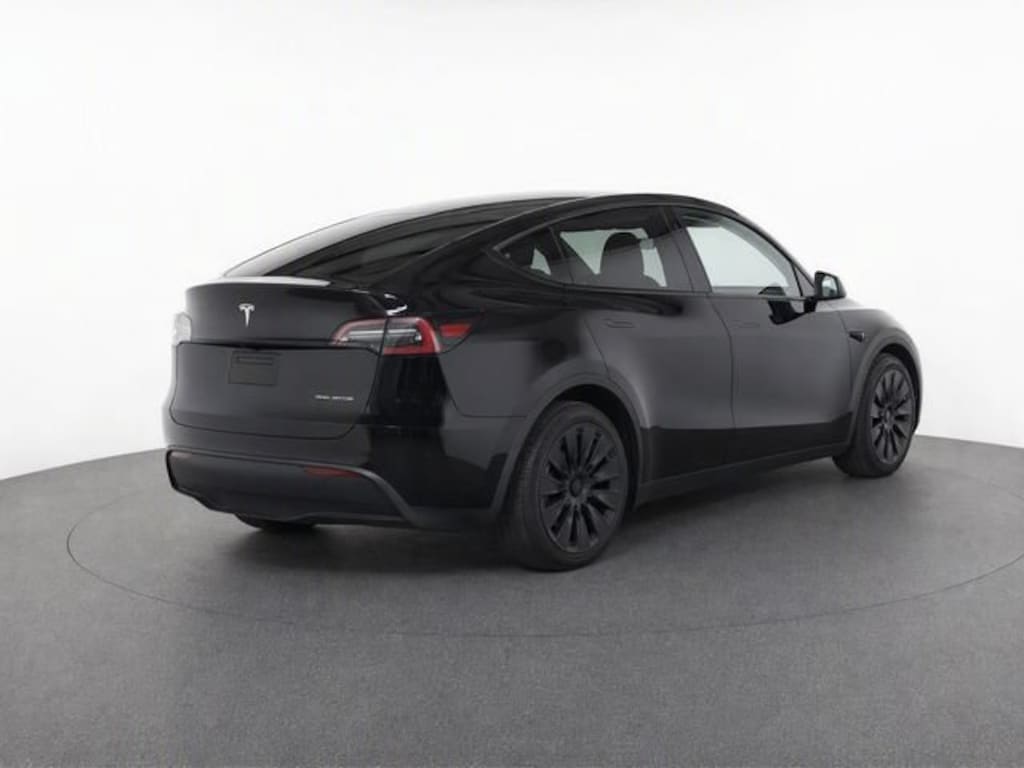 Used 2024 Tesla Model Y Long Range SUV