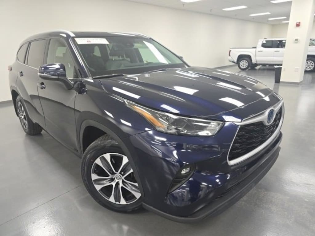 Certified 2023 Toyota Highlander Hybrid Hybrid XLE SUV