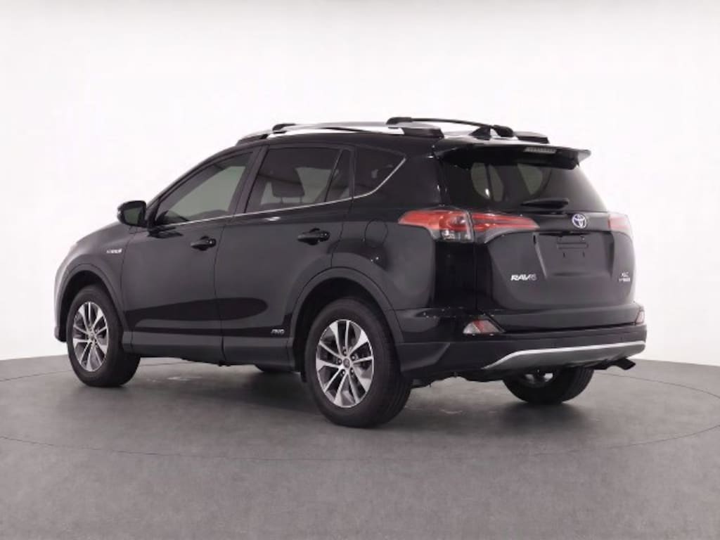 Used 2016 Toyota RAV4 Hybrid XLE SUV