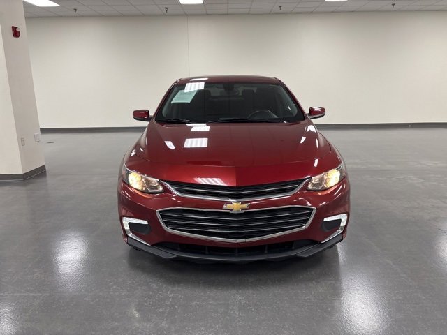 Used 2018 Chevrolet Malibu 1LT with VIN 1G1ZD5ST2JF124374 for sale in Cincinnati, OH