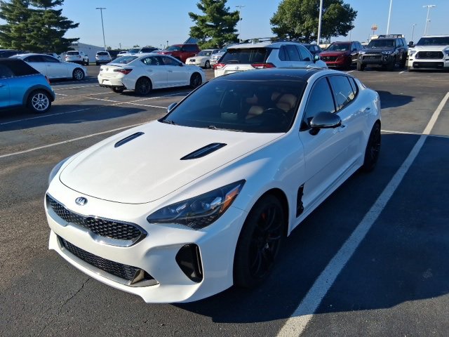 2019 Kia Stinger GT2 photo 3