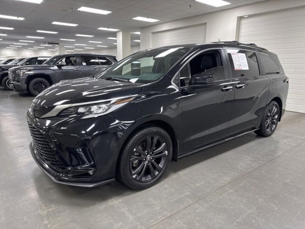 Certified 2022 Toyota Sienna XSE Van Passenger Van