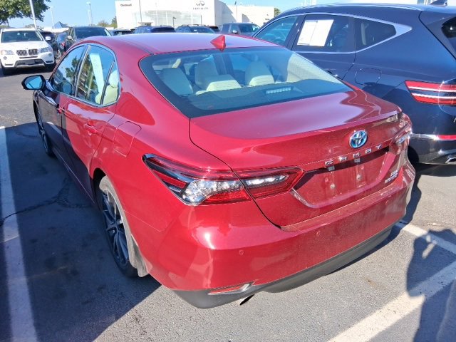 2022 Toyota Camry Hybrid XLE photo 4