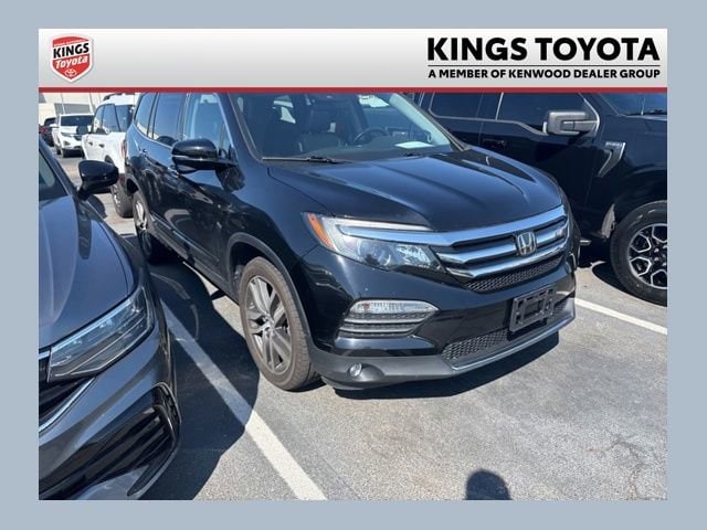 2017 Honda Pilot 4WD Touring's photo