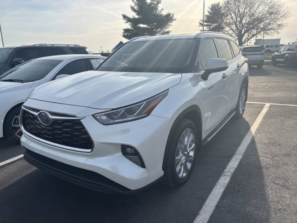 Used 2021 Toyota Highlander Hybrid Hybrid Limited SUV