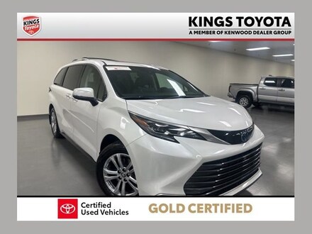 2024 Toyota Sienna Platinum Van Passenger Van