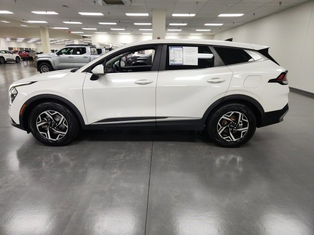 2023 Kia Sportage LX photo 4