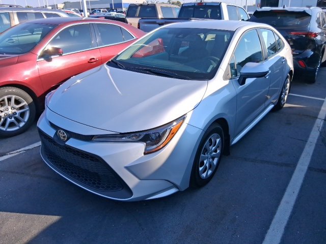 2022 Toyota Corolla LE photo 3