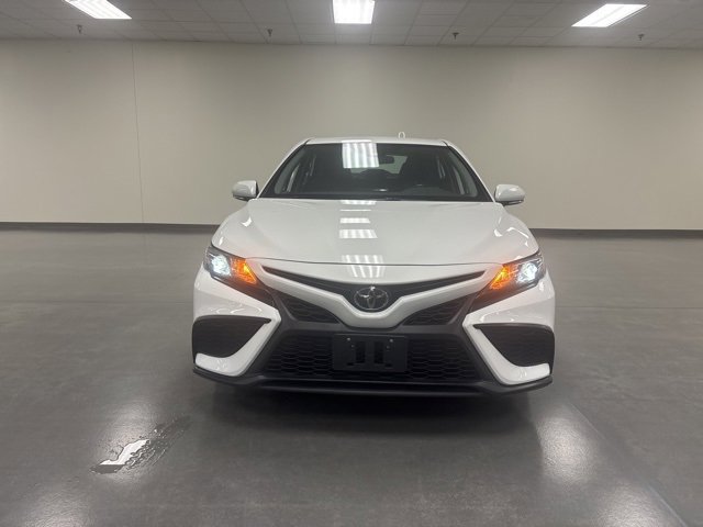 2023 Toyota Camry SE photo 2