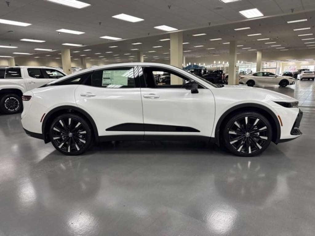 New 2026 Toyota Crown Platinum PLATINUM