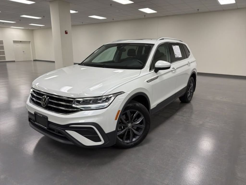 Used 2023 Volkswagen Tiguan SE SUV