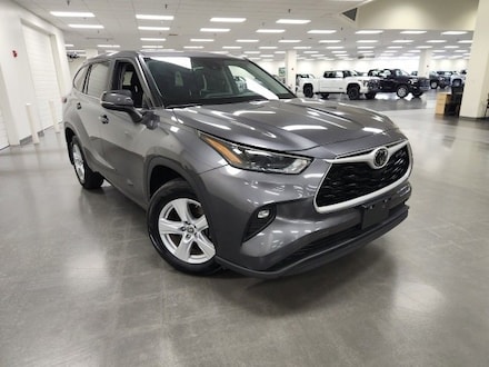 2024 Toyota Highlander LE SUV