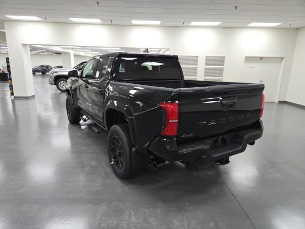 New 2025 Toyota Tacoma SR5 4X4 DOUBLE CAB