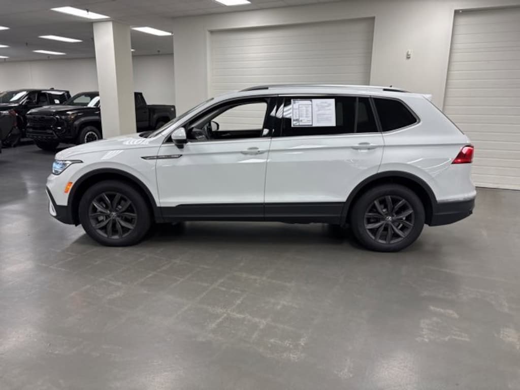 Used 2024 Volkswagen Tiguan SE SUV